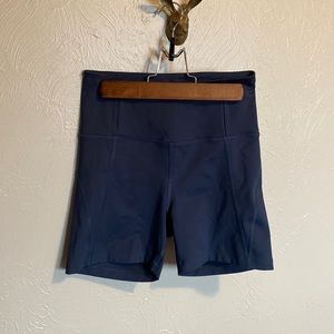 Girlfriend collective high rise run short